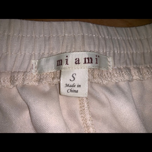 White lace shorts - Picture 3 of 7